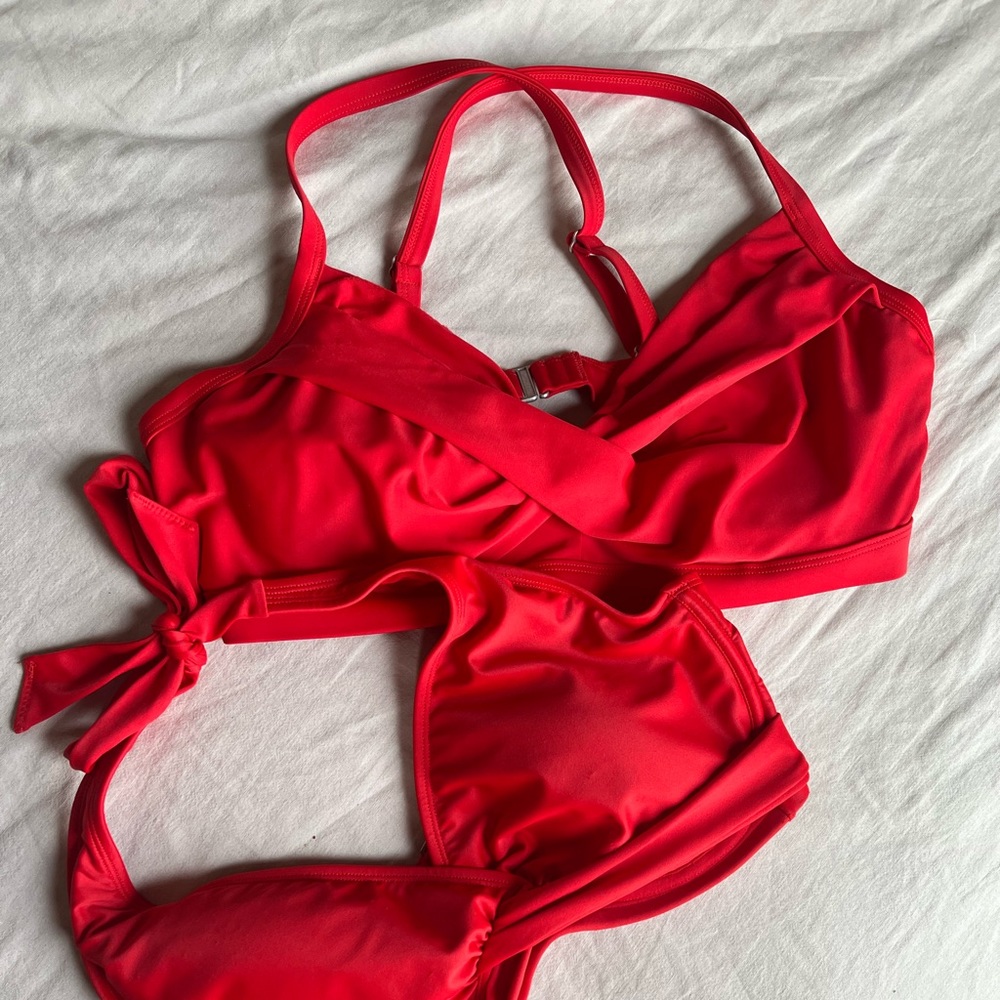 Athleta swim tops